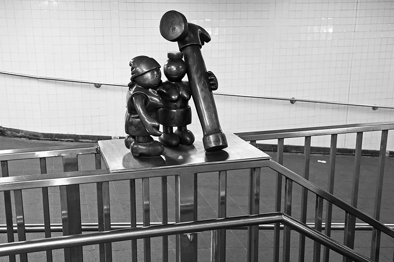 Subway Token Figures : Art : Subway : New York : Tom Otterness : New York : Personal Photo Projects :  Richard Moore Photography : Photographer : 